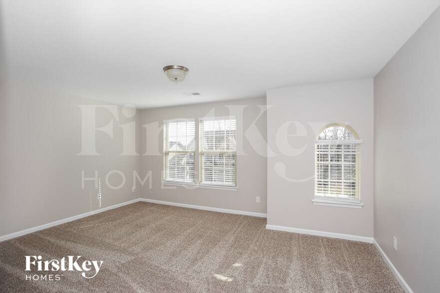 Building Photo - 7357 Elbens Ln SW