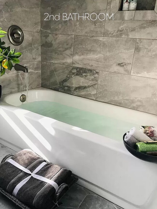 Building Photo - 4529 Arco Ave