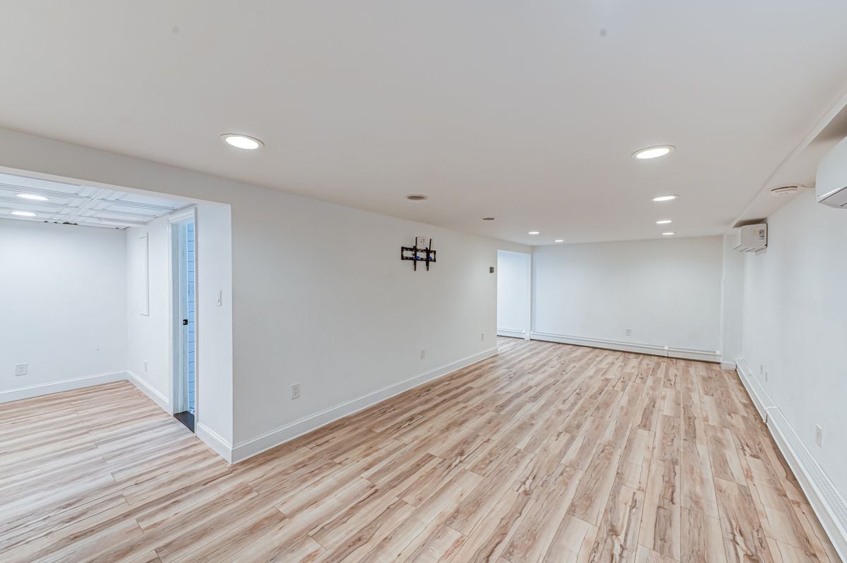 Building Photo - 2002 City Ave