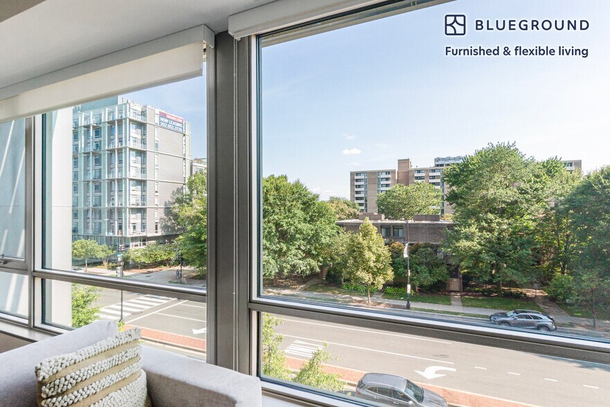 Building Photo - 301 M St SW