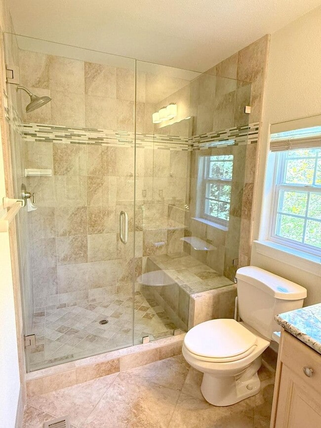 Building Photo - Westside Alamo Custom Estate With Beautifu...