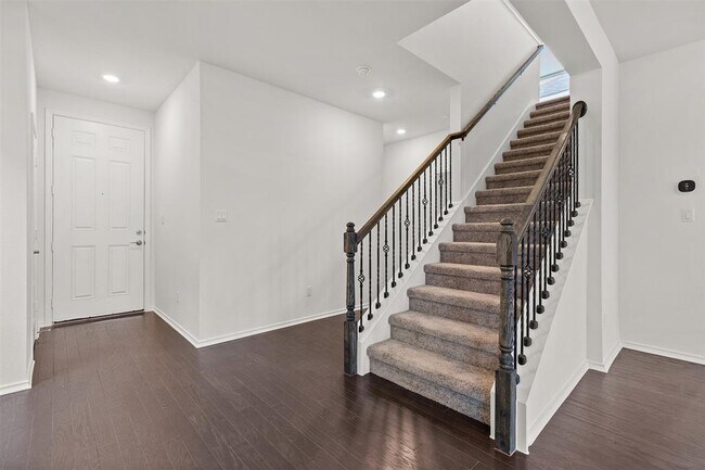 Building Photo - 1115 Aronia Ln