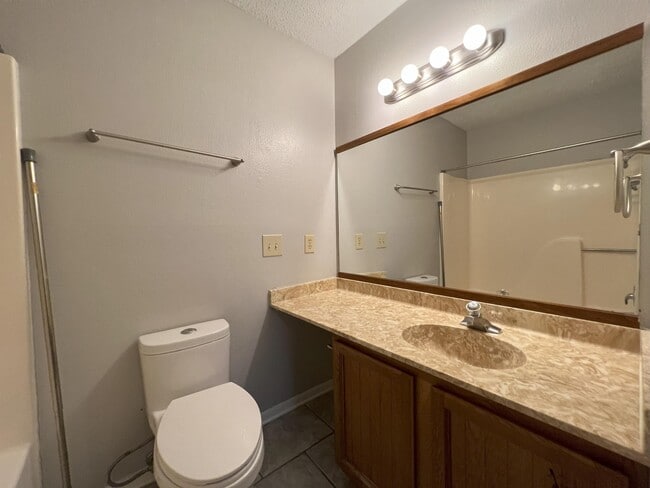 Building Photo - 1624 Aquarena Springs Dr