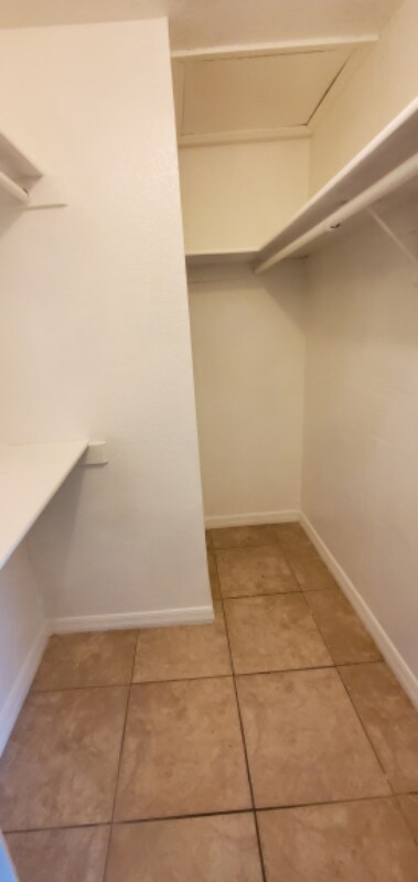 Building Photo - 5324 Bonnie Brae Cir