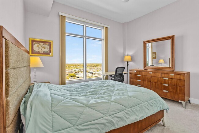 Building Photo - 500 Seawall Blvd