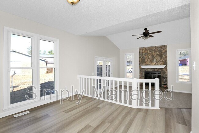 Building Photo - 7345 Pebblebrook Dr