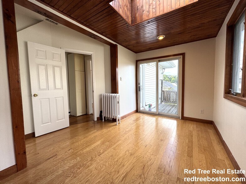 Building Photo - 14 Breck Ave