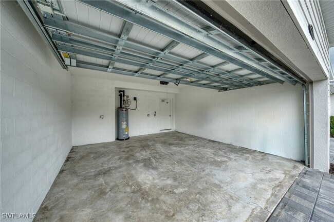 Building Photo - 5674 Melbourne Ct