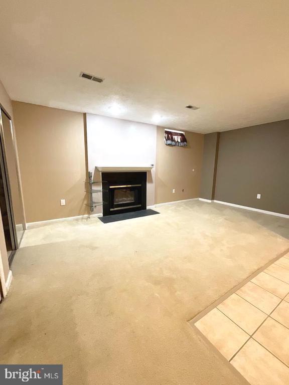 Building Photo - 404 Potomac Hills Dr