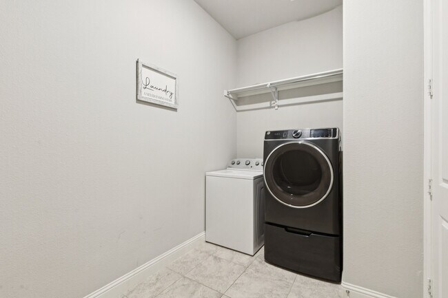 Building Photo - 3432 Belterra Dr