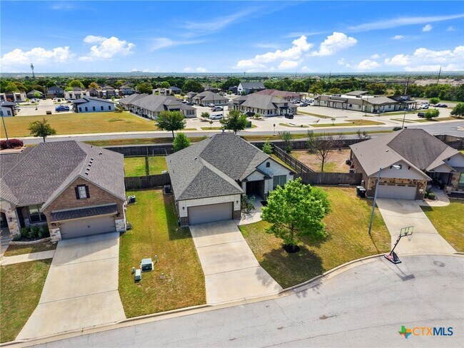 Building Photo - 109 Raven Dr