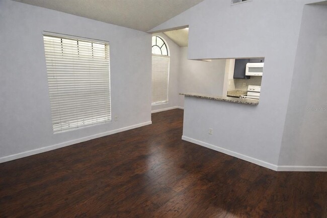 Building Photo - 8635 Mallard Reserve Dr