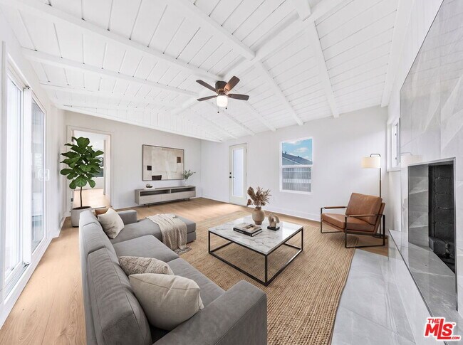 Building Photo - 5455 Harcross Dr