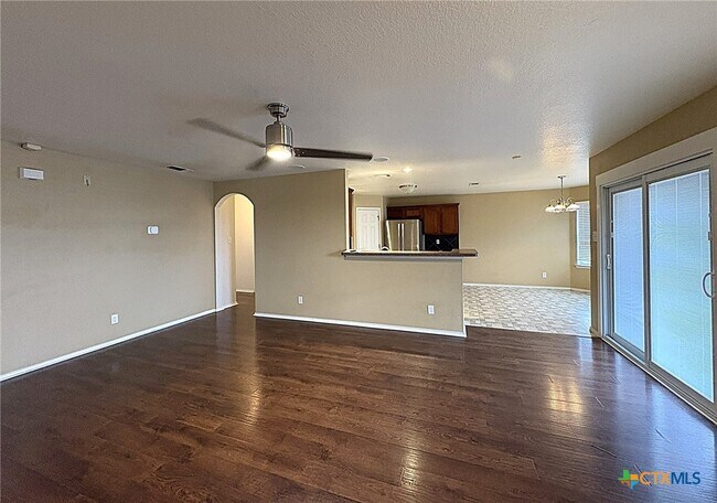 Building Photo - 2404 Griffin Dr