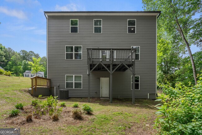 Building Photo - 3645 Beaconfield Ct SE