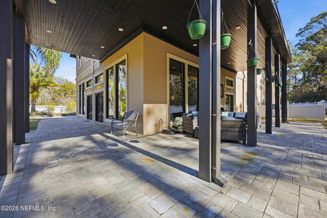 Building Photo - 1450 Wentworth Ave