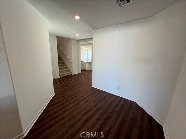 Building Photo - 25783 Branson Dr