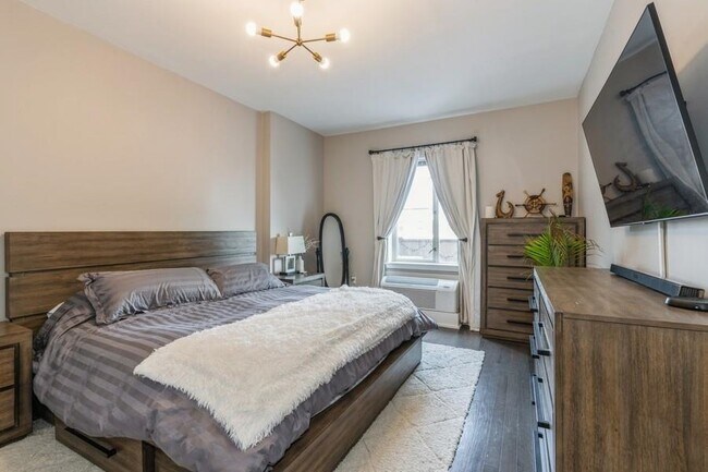 Building Photo - 3312 Hudson Ave