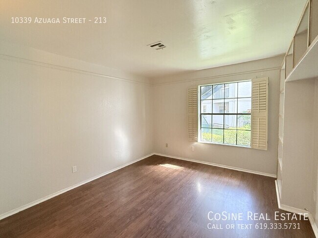 Building Photo - 10339 Azuaga St