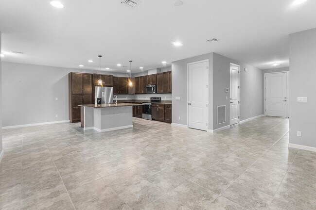 Building Photo - 16474 Helix Ct