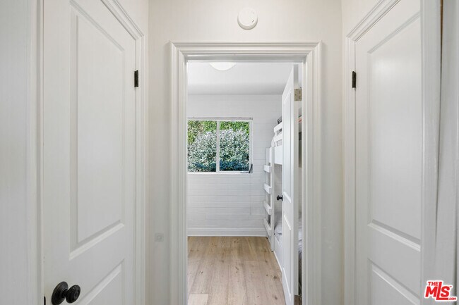 Building Photo - 26887 Sea Vista Dr