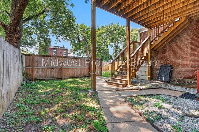 Building Photo - 3241 S Jefferson Ave