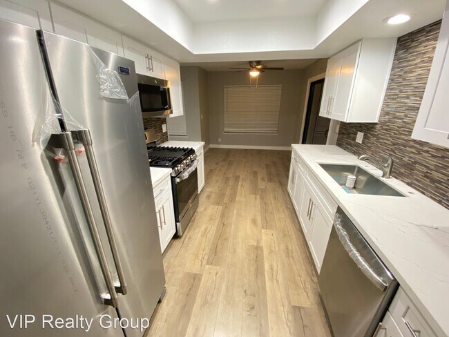 Building Photo - 2 br, 3 bath House - 2139 Pine Breeze Ln