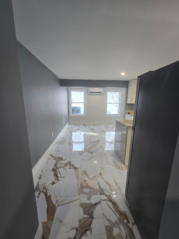 Building Photo - 68 High St