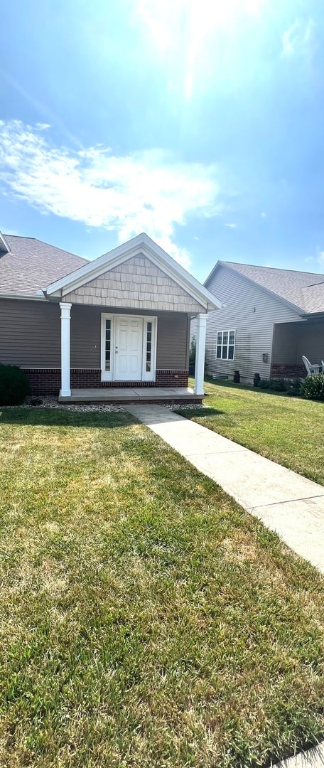 Building Photo - 1647 Belclare Rd