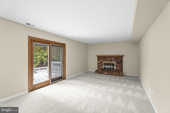 Building Photo - 7603 Woodstown Dr