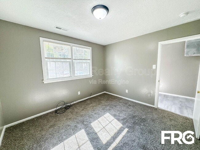 Building Photo - 416 N Kornegay St