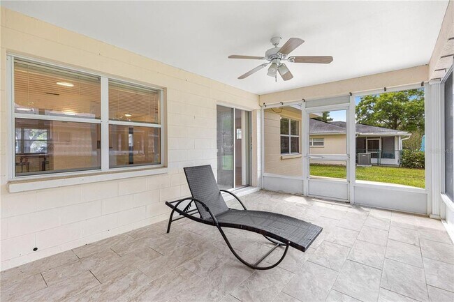 Building Photo - 9662 SW 95th Ct