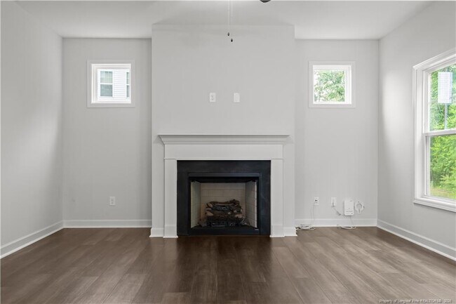 Building Photo - 4616 Scenic Pines Dr