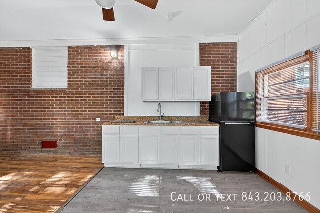 Building Photo - 102 Richter Dr