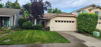 Building Photo - Brand New HVAC System - Centrally Located Home