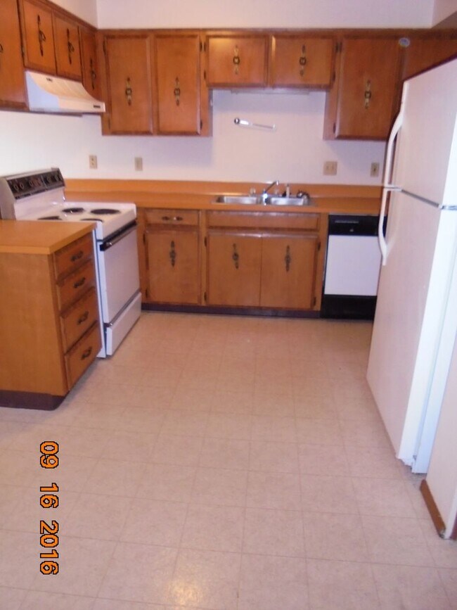 Building Photo - 312-24 NE 24th St.