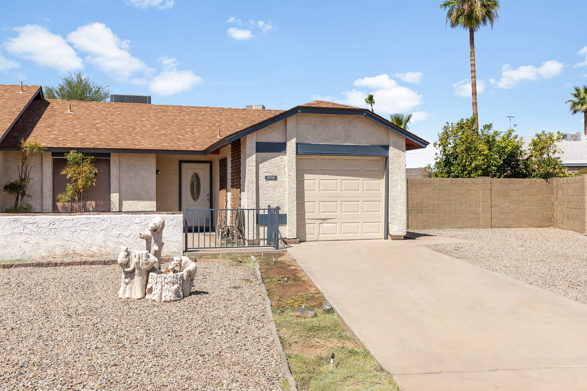 Building Photo - 16216 N 16th Pl