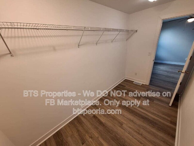 Building Photo - 813 E Sciota Ave