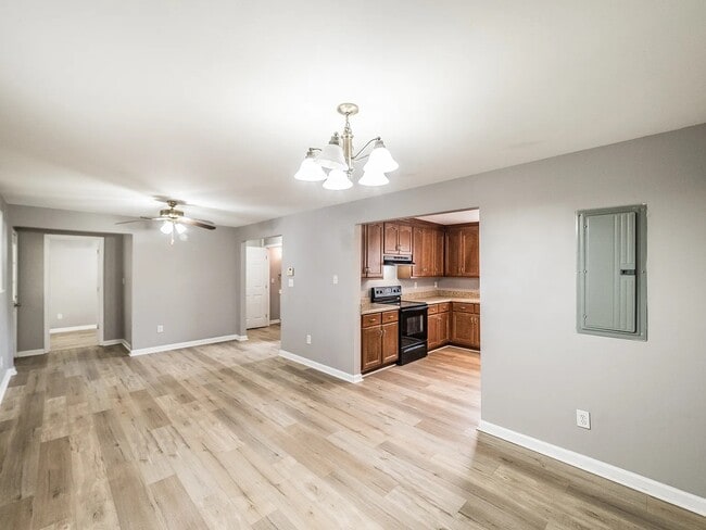 Building Photo - 3218 Uvalde Ln NW