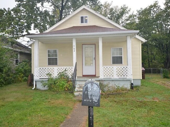 Primary Photo - 163 Drexel Ave