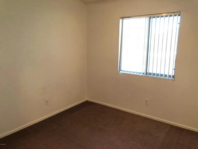 Building Photo - 1719 S Pinto Dr