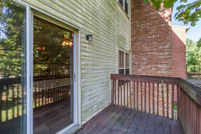 Building Photo - 11906 Shagbark Dr