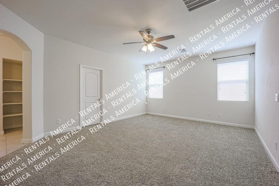 Building Photo - 4678 E Sodalite St