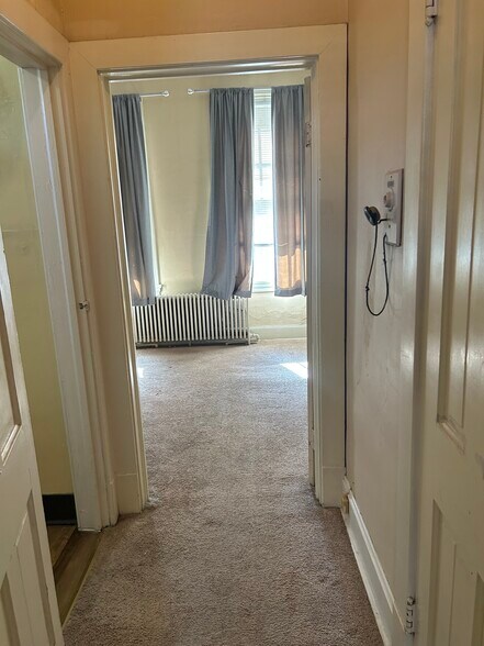 Building Photo - 33 W Fayette St