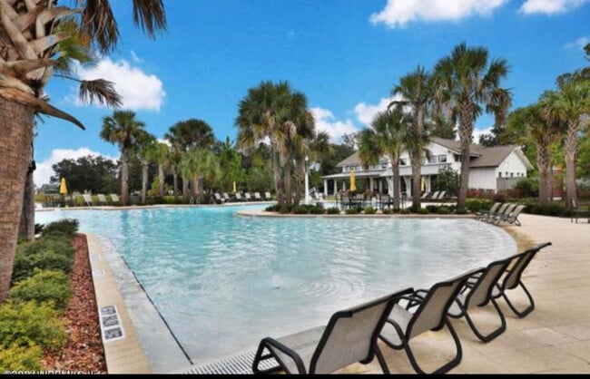 Building Photo - 35 White Rabbit Run