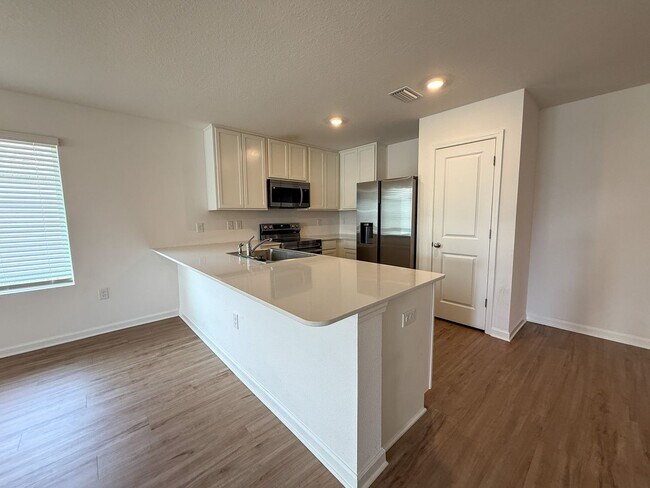 Building Photo - 4615 Carlstrom Ln