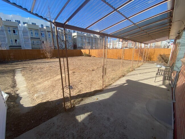 Building Photo - Four bedroom, two bathroom lovely brick ho...