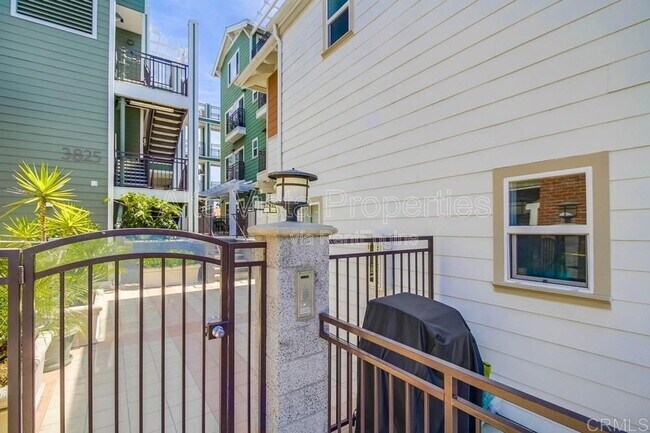 Building Photo - 3825 First Avenue