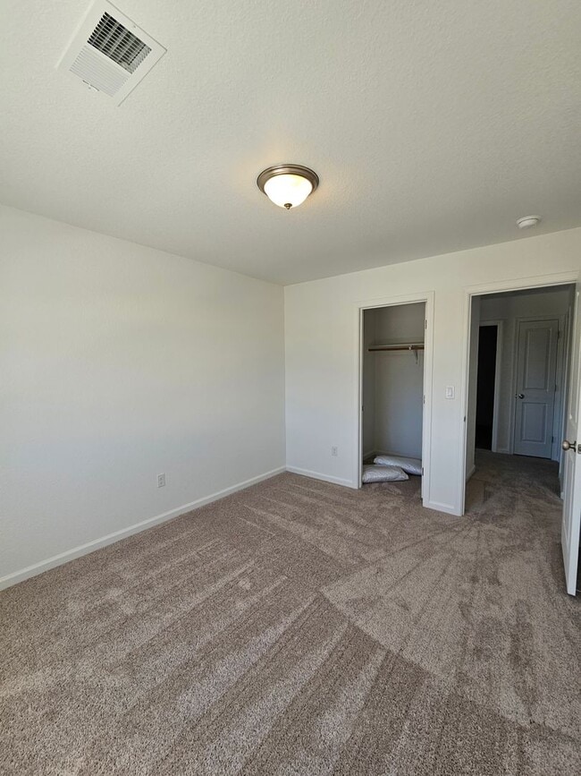 Building Photo - FURNISHED! Brand New 3 Bedroom, 2.5 Bath H...