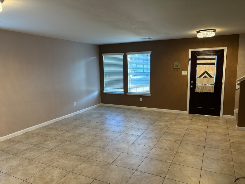 Building Photo - 327 Remington Heights Dr
